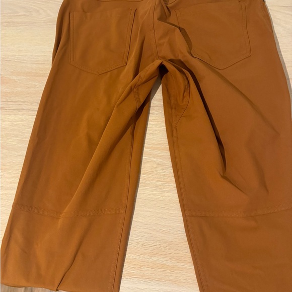 Lululemon ABC Pants - Picture 2 of 5